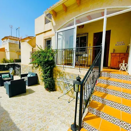 Casa Blanca- Charming Spanish With Pool * Torrevieja