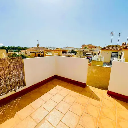 Casa Blanca- Charming Spanish With Pool Torrevieja