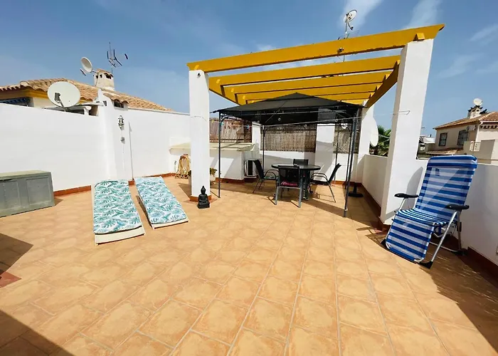 Σπίτι διακοπών Casa Blanca- Charming Spanish With Pool Τορεβιέχα