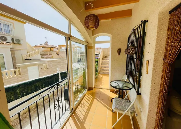 Σπίτι διακοπών Casa Blanca- Charming Spanish With Pool *