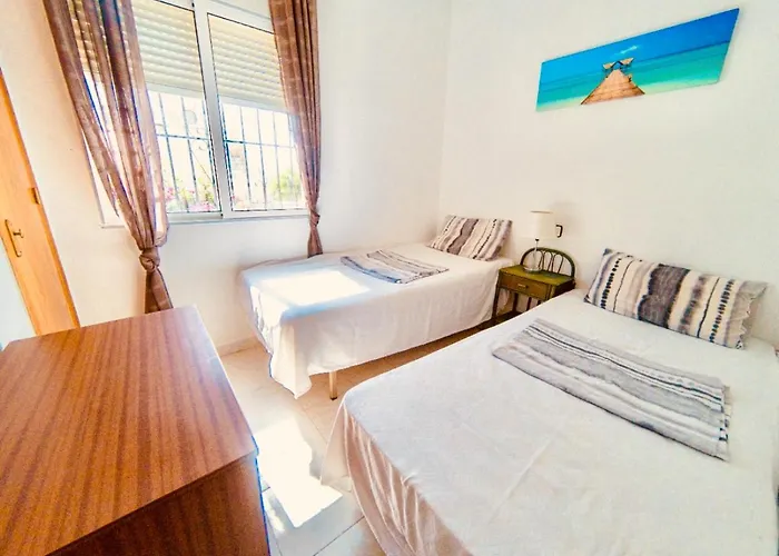 Casa Blanca- Charming Spanish With Pool Τορεβιέχα