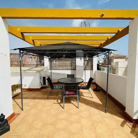 Casa Blanca- Charming Spanish With Pool Ferienhaus
